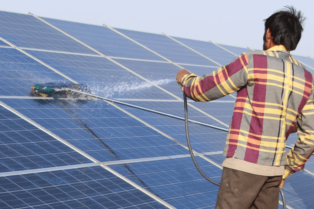 Cleaning solar panels in India