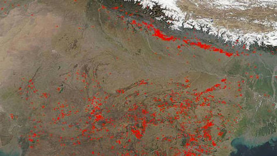 A satellite image of agricultural fires raging across India.